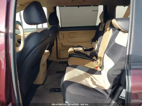 KNDMB5C10H6267452 2017 KIA SEDONA - Image 8