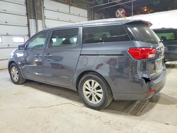 KNDMB5C10H6269430 2017 KIA SEDONA - Image 2