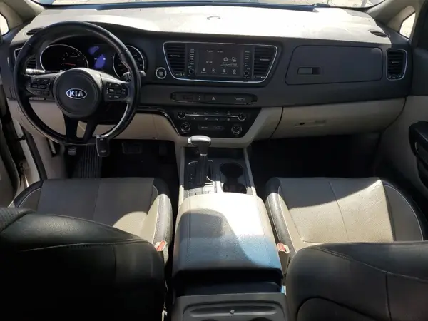 KNDMB5C10H6279813 2017 KIA SEDONA - Image 8
