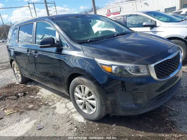KNDMB5C10H6283179 2017 KIA SEDONA - Image 1