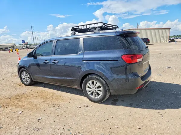 KNDMB5C10H6283814 2017 KIA SEDONA - Image 2