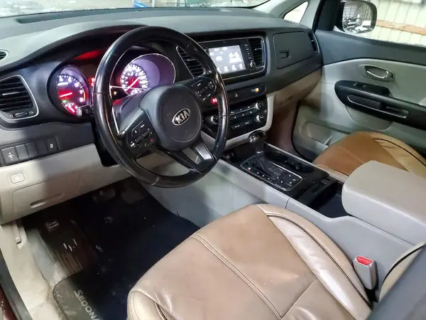 KNDMB5C10H6290861 2017 KIA SEDONA - Image 8