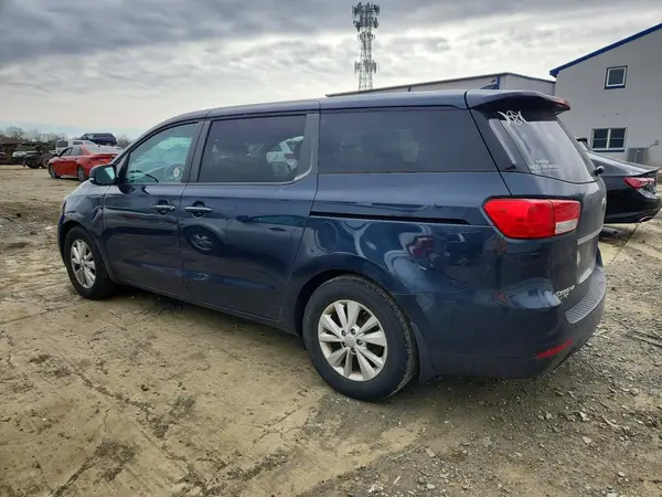 KNDMB5C10H6306377 2017 KIA SEDONA - Image 2