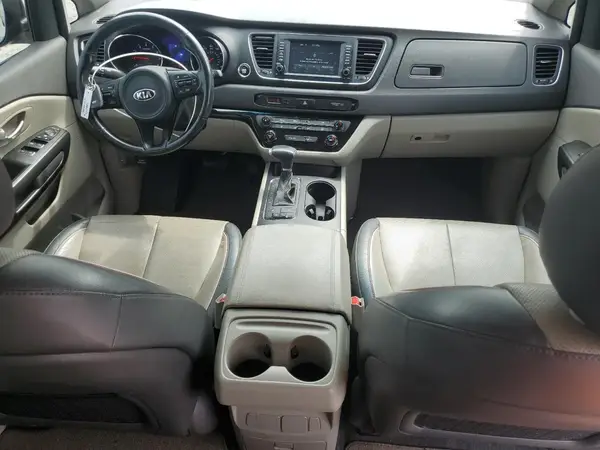 KNDMB5C10H6313751 2017 KIA SEDONA - Image 8