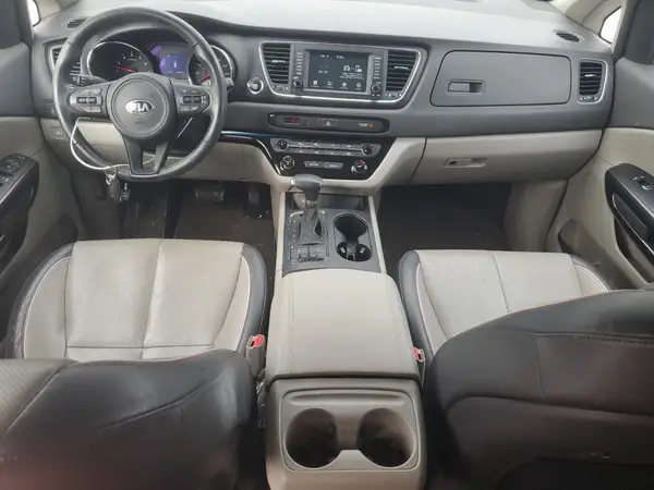 KNDMB5C10H6319940 2017 KIA SEDONA - Image 8