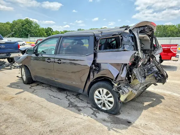 KNDMB5C10H6320179 2017 KIA SEDONA - Image 2