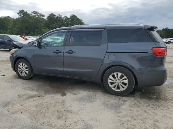 KNDMB5C10H6320425 2017 KIA SEDONA - Image 2