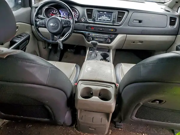 KNDMB5C10H6328492 2017 KIA SEDONA - Image 8