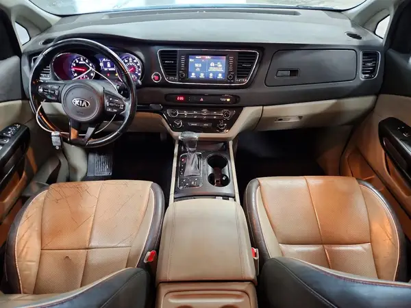 KNDMB5C10H6328749 2017 KIA SEDONA - Image 8