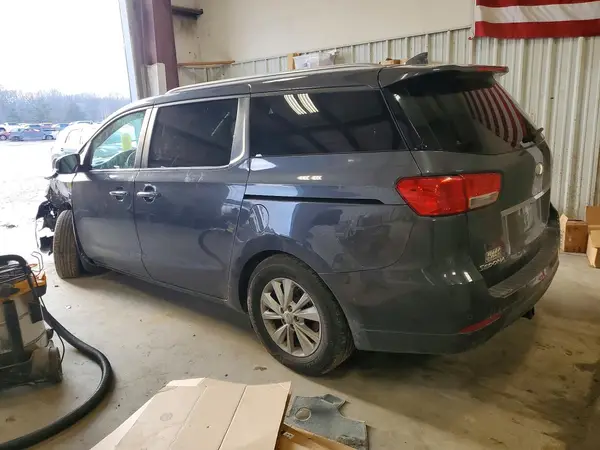 KNDMB5C10H6329089 2017 KIA SEDONA - Image 2