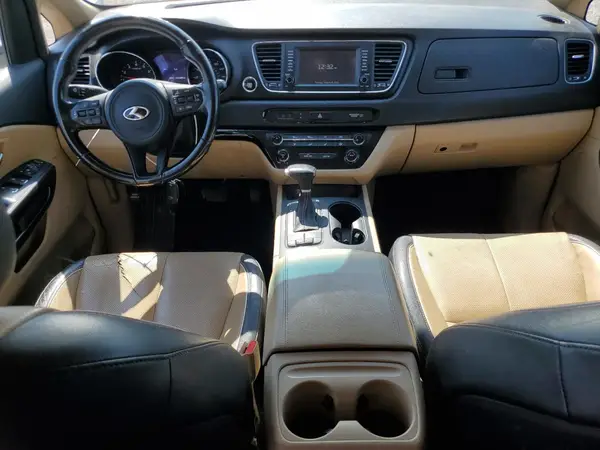 KNDMB5C10H6336320 2017 KIA SEDONA - Image 8