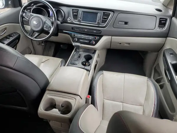 KNDMB5C10H6338634 2017 KIA SEDONA - Image 8