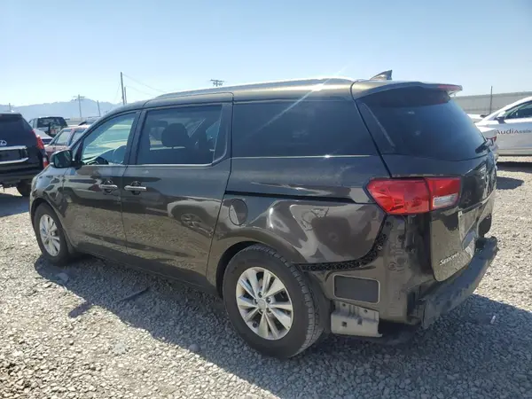 KNDMB5C10H6339802 2017 KIA SEDONA - Image 2