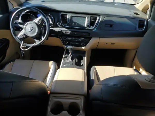 KNDMB5C10J6380453 2018 KIA SEDONA - Image 8