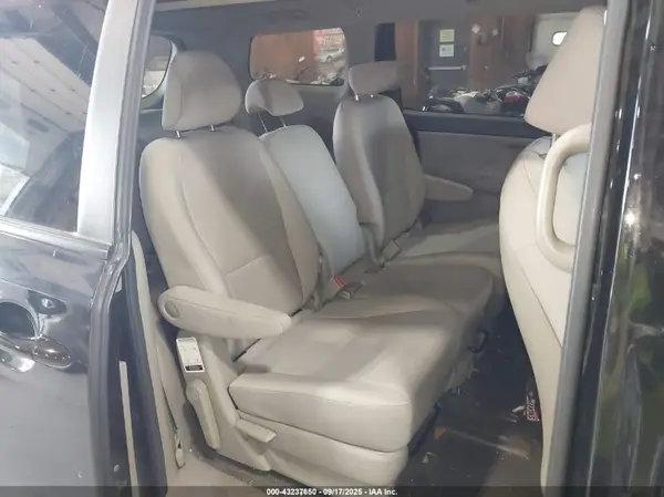 KNDMB5C10J6383126 2018 KIA SEDONA - Image 8