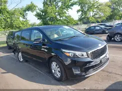 KNDMB5C10J6383658 2018 KIA SEDONA