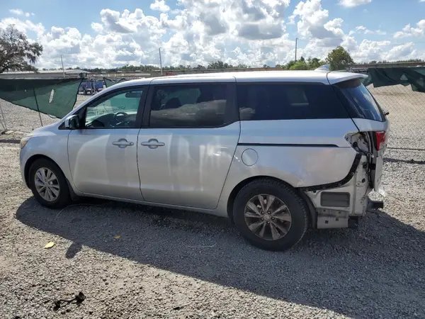 KNDMB5C10J6397799 2018 KIA SEDONA - Image 2