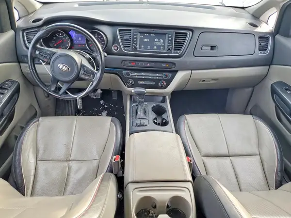 KNDMB5C10J6409711 2018 KIA SEDONA - Image 8
