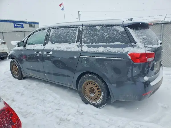 KNDMB5C10J6417744 2018 KIA SEDONA - Image 2