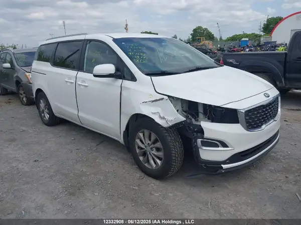 KNDMB5C10K6484698 2019 KIA SEDONA - Image 1