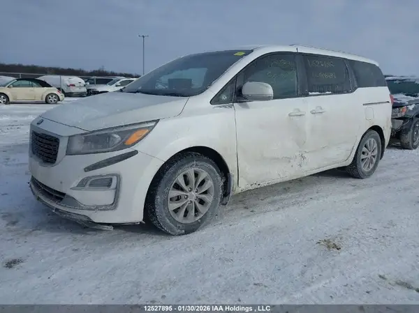 KNDMB5C10K6506893 2019 KIA SEDONA - Image 2