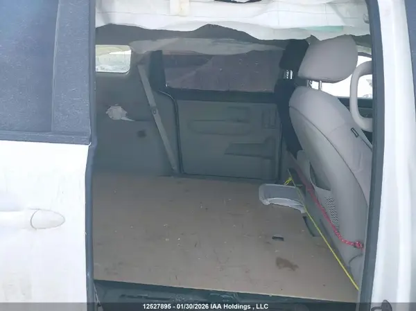 KNDMB5C10K6506893 2019 KIA SEDONA - Image 8