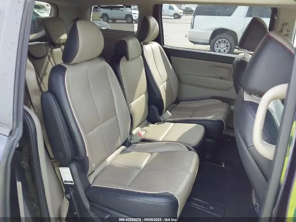 KNDMB5C10K6508241 2019 KIA SEDONA - Image 8