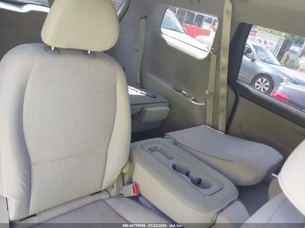 KNDMB5C10K6509437 2019 KIA SEDONA - Image 8