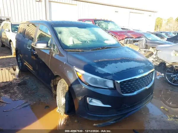 KNDMB5C10K6534676 2019 KIA SEDONA - Image 1