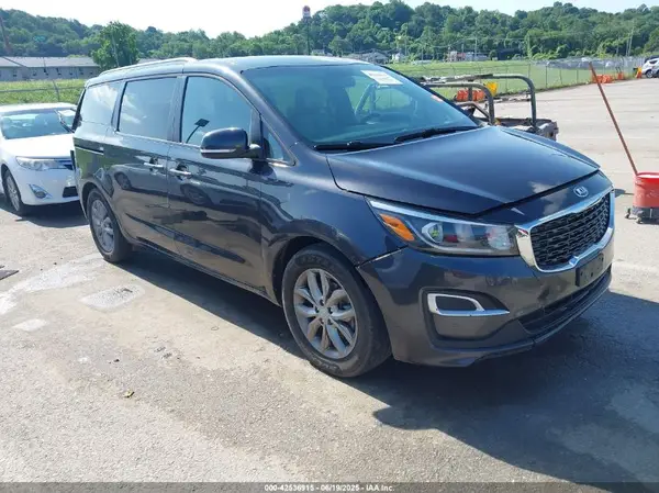KNDMB5C10K6537304 2019 KIA SEDONA - Image 1