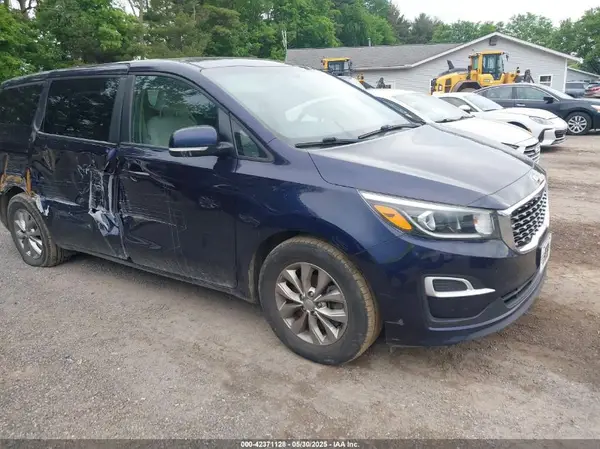 KNDMB5C10K6541322 2019 KIA SEDONA - Image 1