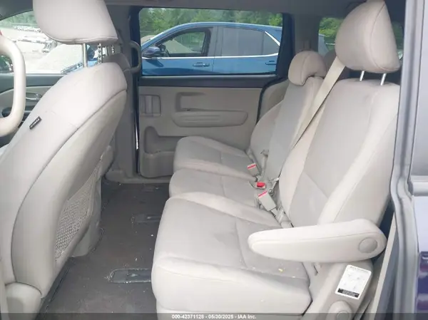 KNDMB5C10K6541322 2019 KIA SEDONA - Image 8