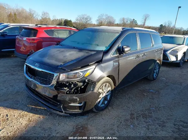 KNDMB5C10K6559884 2019 KIA SEDONA - Image 2