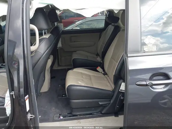 KNDMB5C10L6597536 2020 KIA SEDONA - Image 8