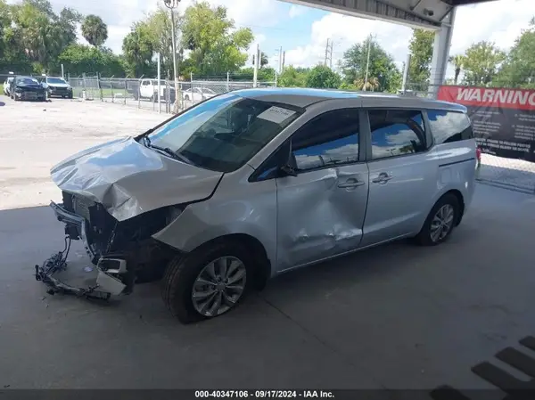 KNDMB5C10L6601648 2020 KIA SEDONA - Image 2