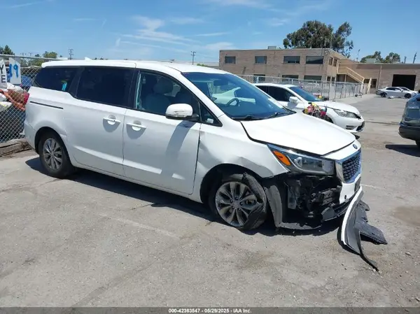 KNDMB5C10L6616411 2020 KIA SEDONA - Image 1