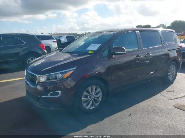 KNDMB5C10L6646394 2020 KIA SEDONA - Image 2