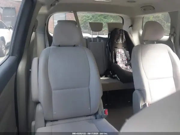 KNDMB5C10L6660246 2020 KIA SEDONA - Image 8
