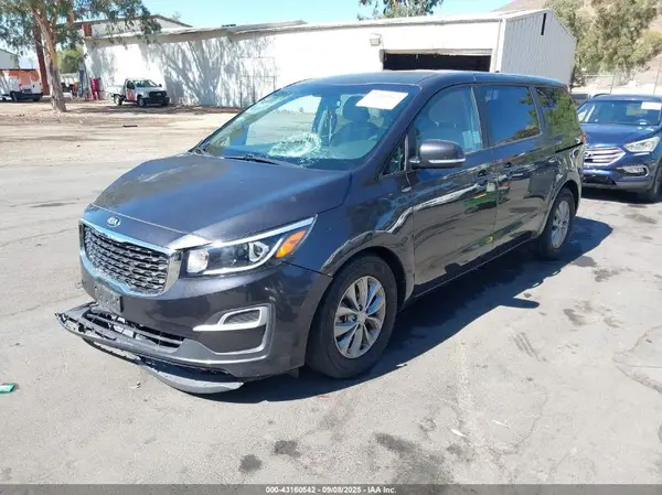 KNDMB5C10M6666727 2021 KIA SEDONA - Image 2