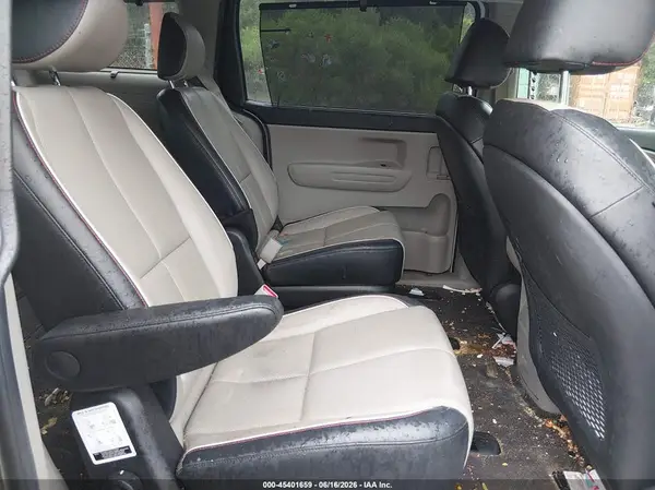 KNDMB5C10M6671071 2021 KIA SEDONA - Image 8