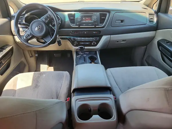 KNDMB5C11G6085919 2016 KIA SEDONA - Image 8