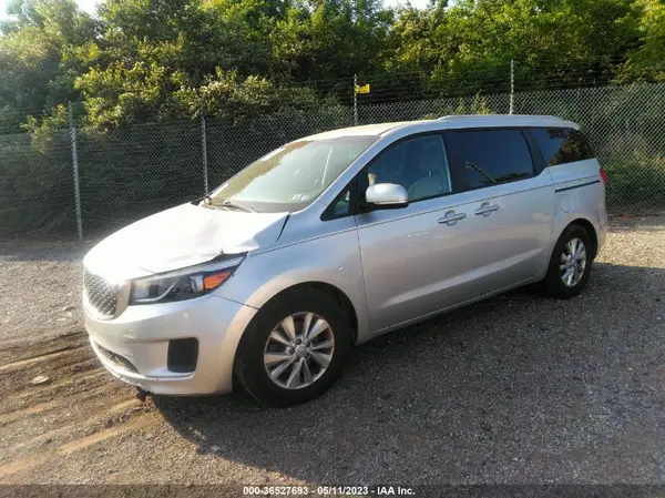 KNDMB5C11G6087654 2016 KIA SEDONA - Image 2