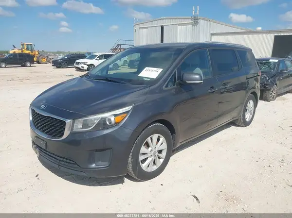 KNDMB5C11G6089310 2016 KIA SEDONA - Image 2
