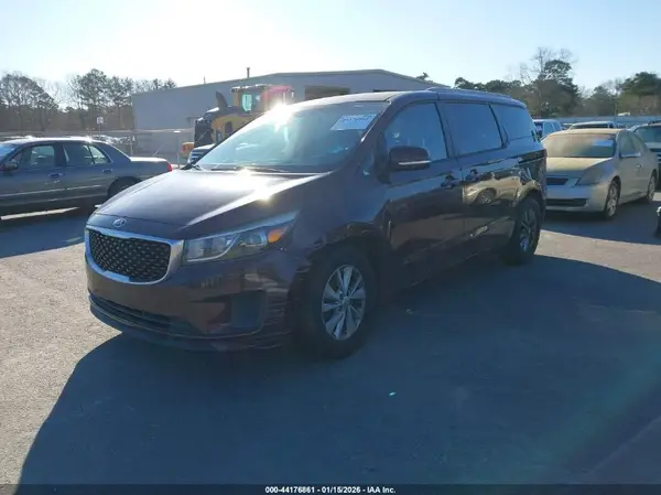 KNDMB5C11G6092210 2016 KIA SEDONA - Image 2