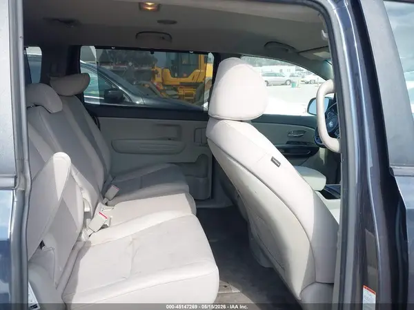 KNDMB5C11G6092868 2016 KIA SEDONA - Image 8