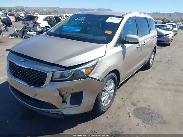 KNDMB5C11G6099951 2016 KIA SEDONA - Image 2