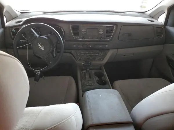 KNDMB5C11G6113105 2016 KIA SEDONA - Image 8