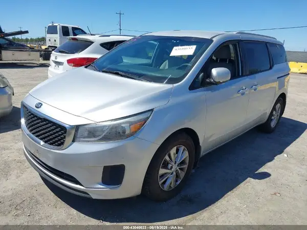 KNDMB5C11G6113976 2016 KIA SEDONA - Image 2