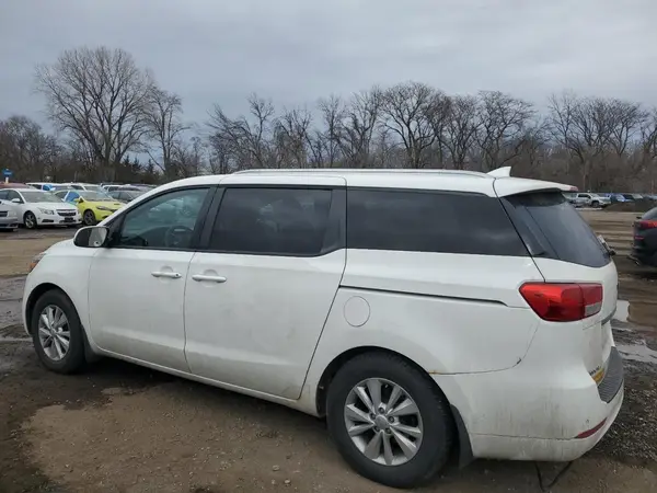 KNDMB5C11G6114349 2016 KIA SEDONA - Image 2