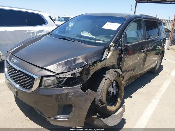 KNDMB5C11G6125996 2016 KIA SEDONA - Image 2